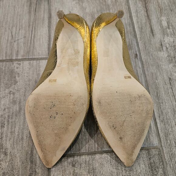 BCBGeneration Oslo Gold Heels Womens Size 9 Metallic Pointed Toe Pumps Party - Picture 7 of 10
